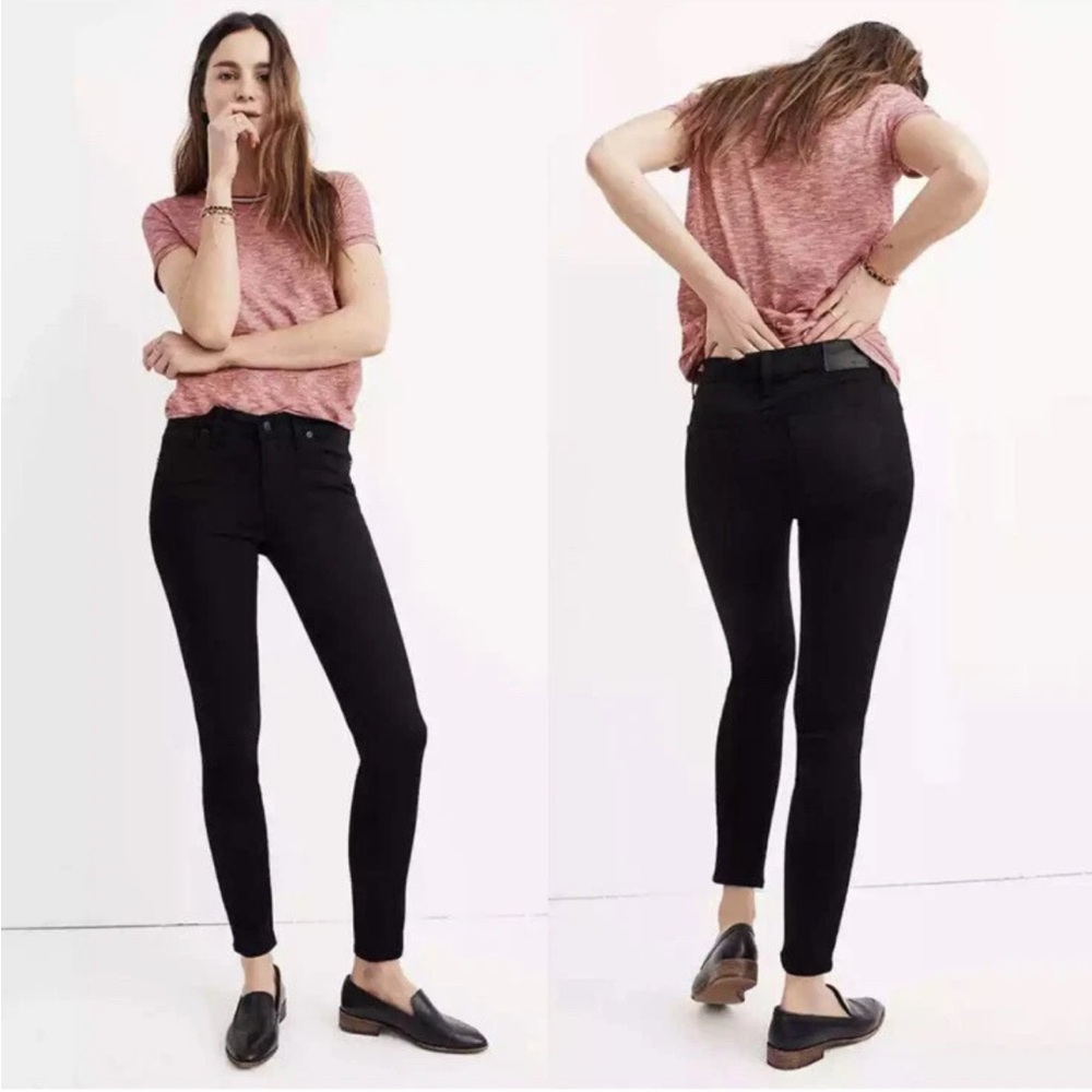 Madewell 8” classic stay dark skinny jeans in Carbondale solid black size 24